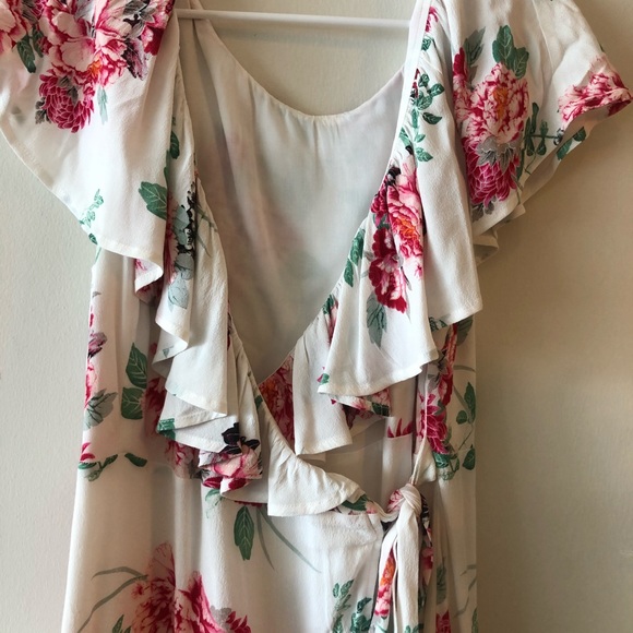 Minkpink White Floral Dress Wrap - Picture 3 of 6
